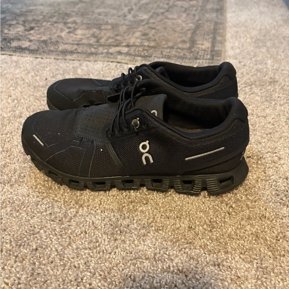 On Cloud - Picture 2 of 3